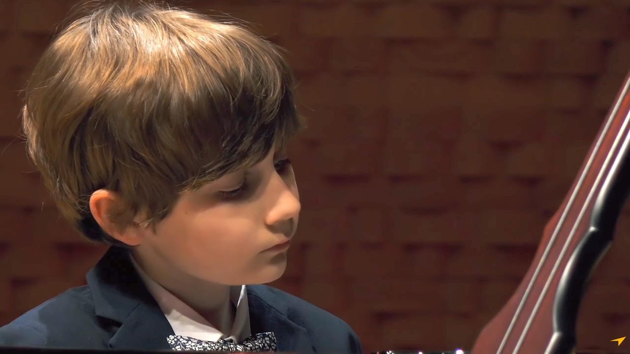 Chopin – Waltz in C-sharp minor, Op. 64 No. 2, Adam Tarko – piano Grand Prix