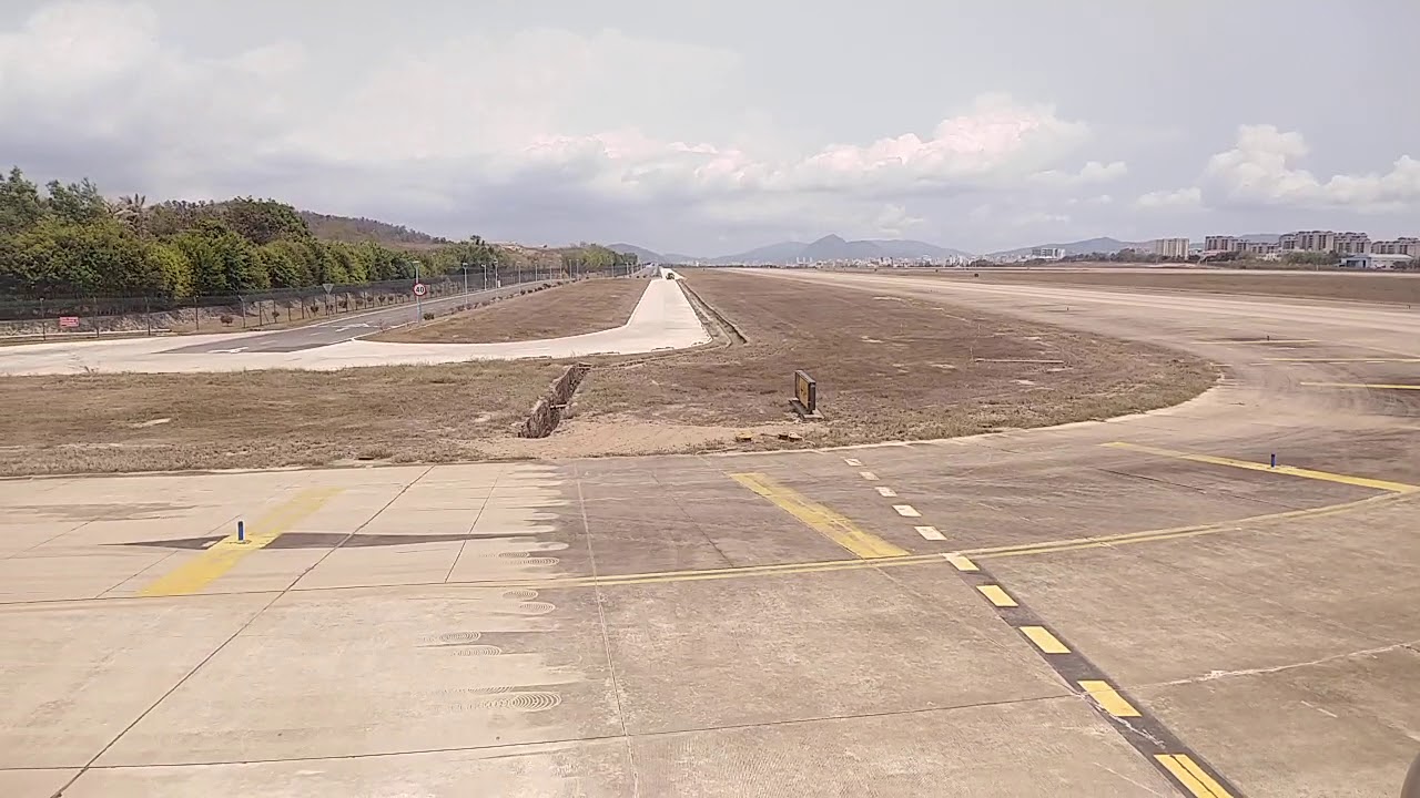 China Eastern A320 on final approach to Sanya, Hainan Island, 6 April 2020