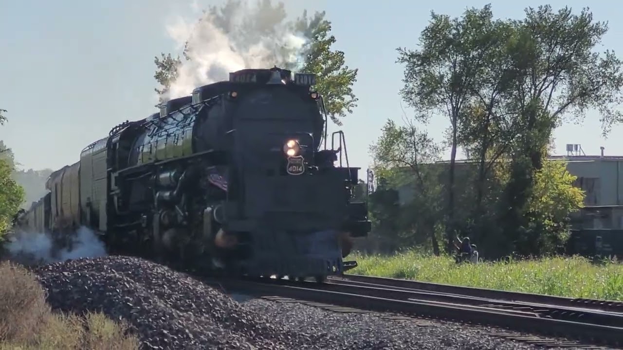 Hearland of America Union Pacific Big Boy 4014 siding by Jess & Jims Steakhouse Kansas City, MO 2024