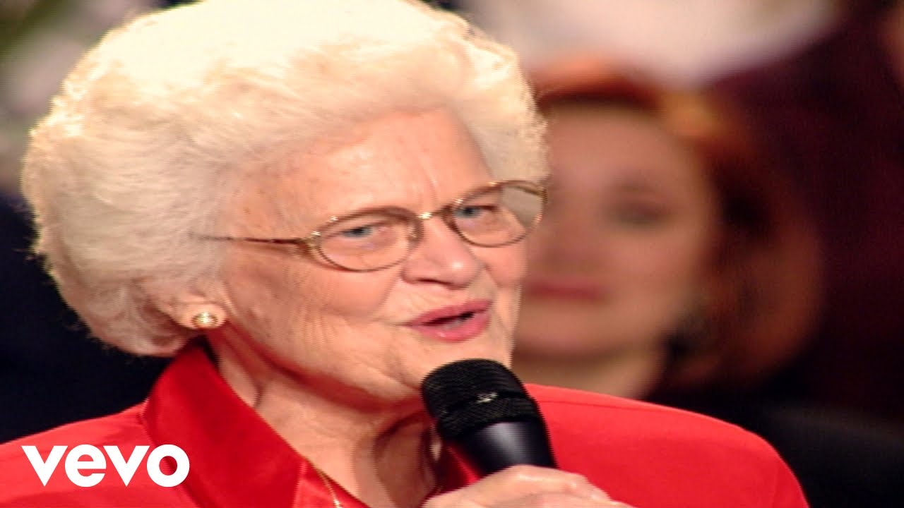 Bill & Gloria Gaither - Sweeter Each Day [Live] ft. Mary Tom Speer Reid, Ben Speer, Sue Dodge