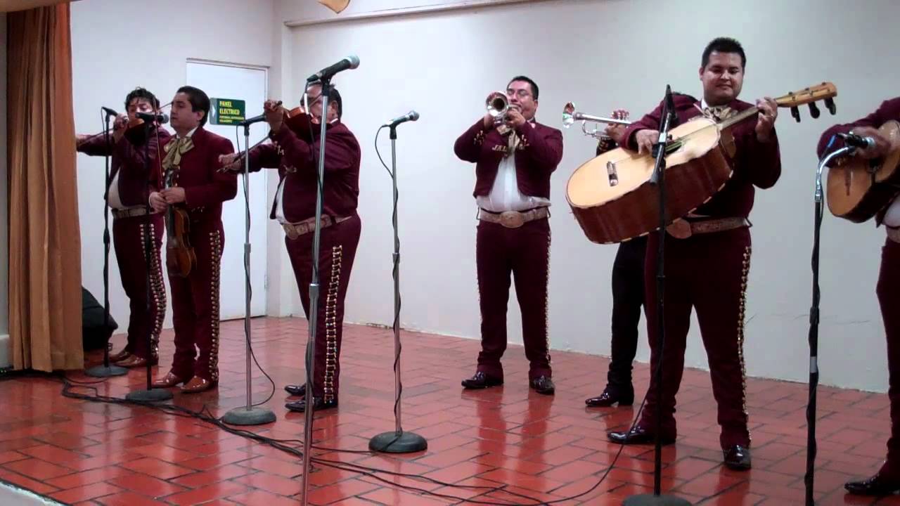 Mariachi Jalisco de Puerto Rico Interpreta ''Si Nos Dejan''