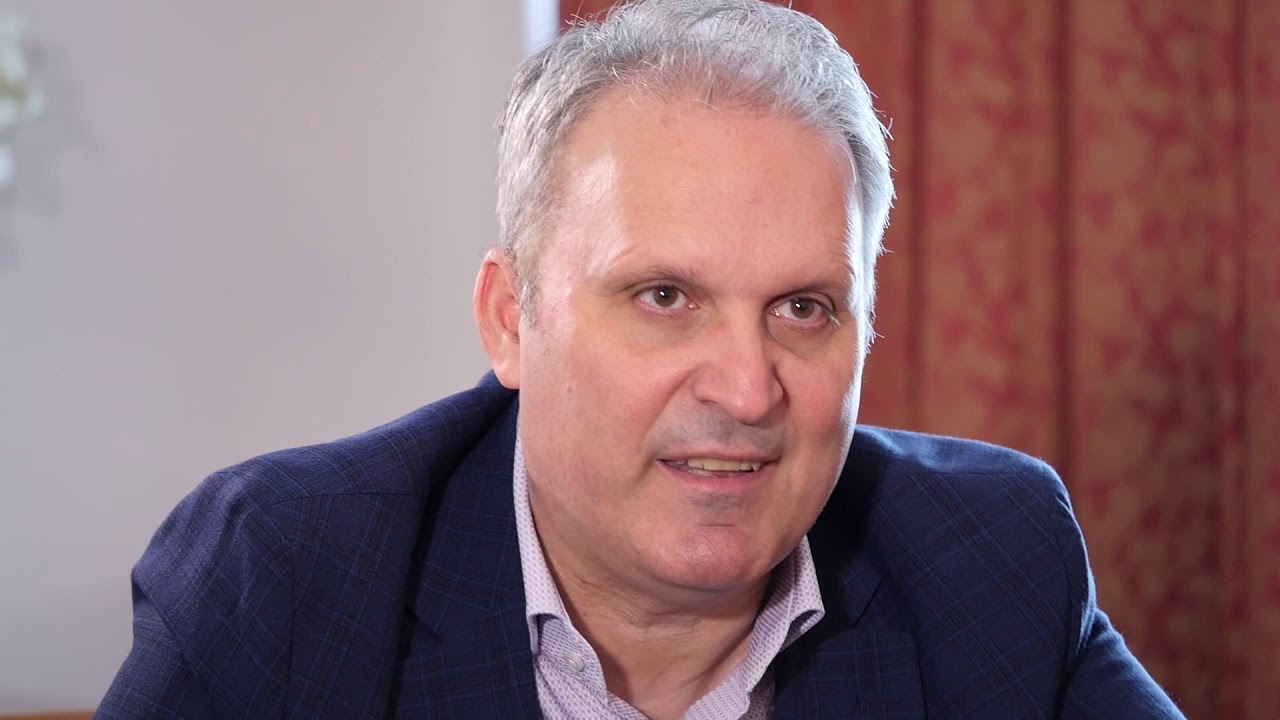 VO CENTAR Intervju so Marijana Petir: Koj gi deli Makedoncite!?