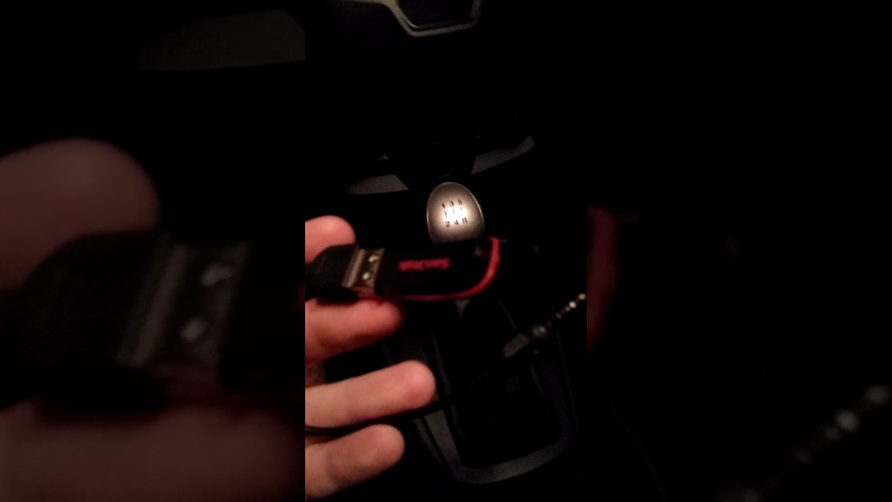 New Fiesta sem Pendrive - cabo P2 USB n&atilde;o funciona.