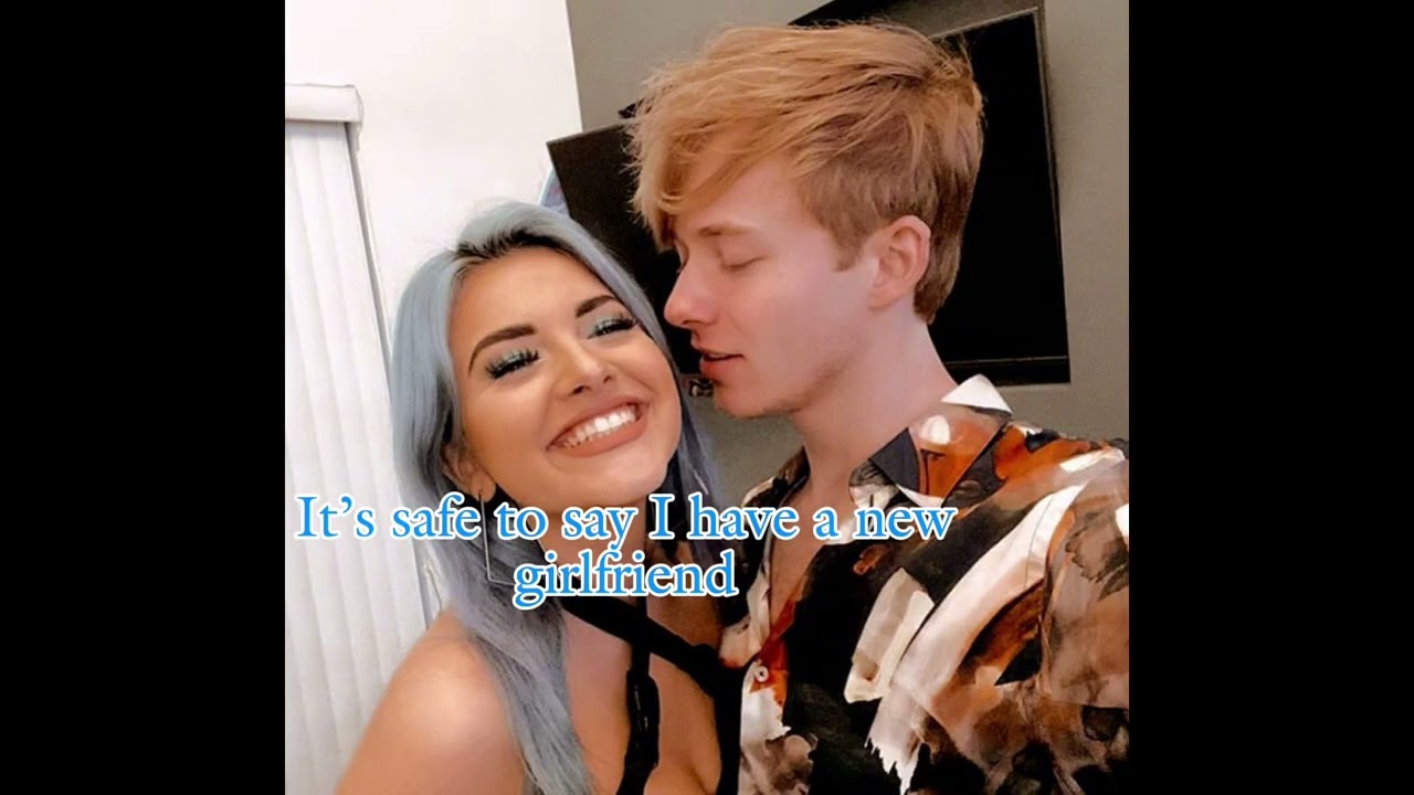 Take a look at my boyfriend by Sam Golbach and Katrina Stuart 🫶🏻