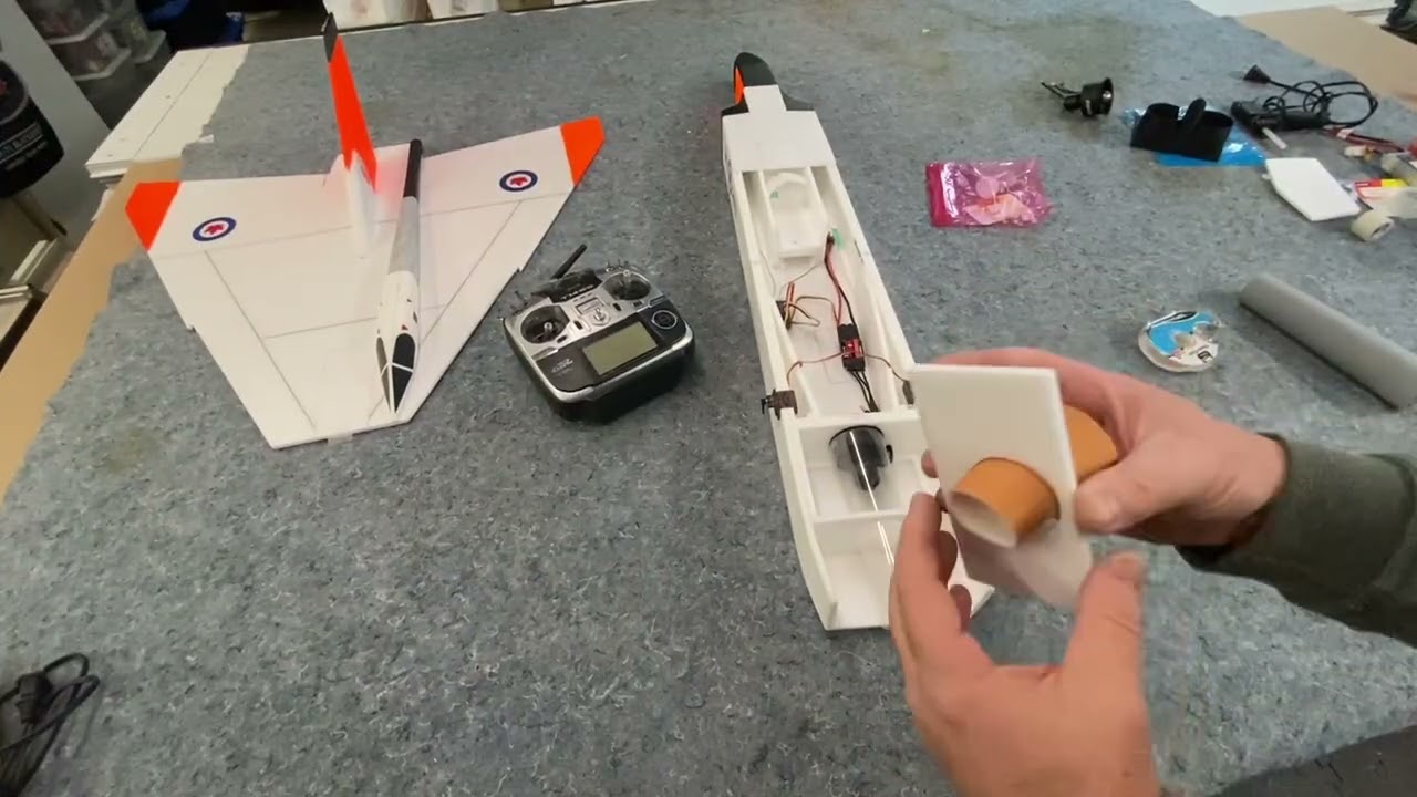 MS Avro Arrow Video 6 - EDF Thrust tube