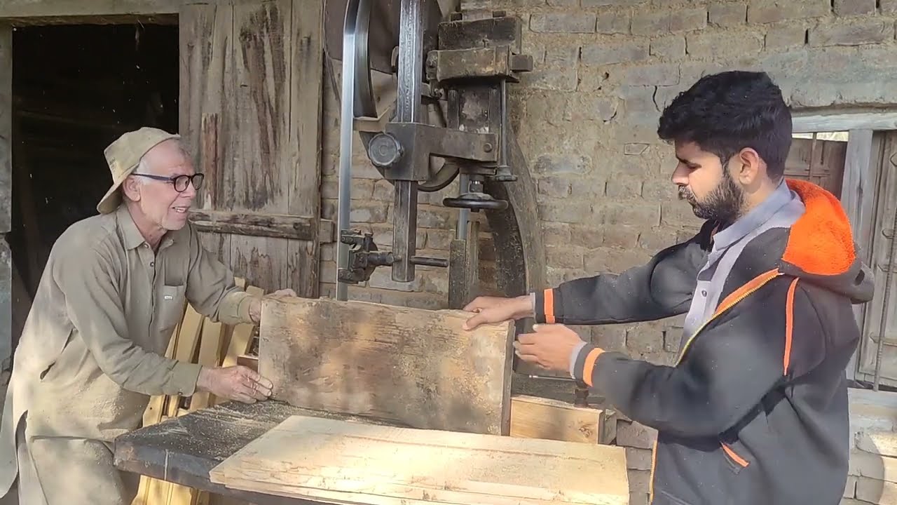 Wood sawing process // Excellent wood selection and sawing technique