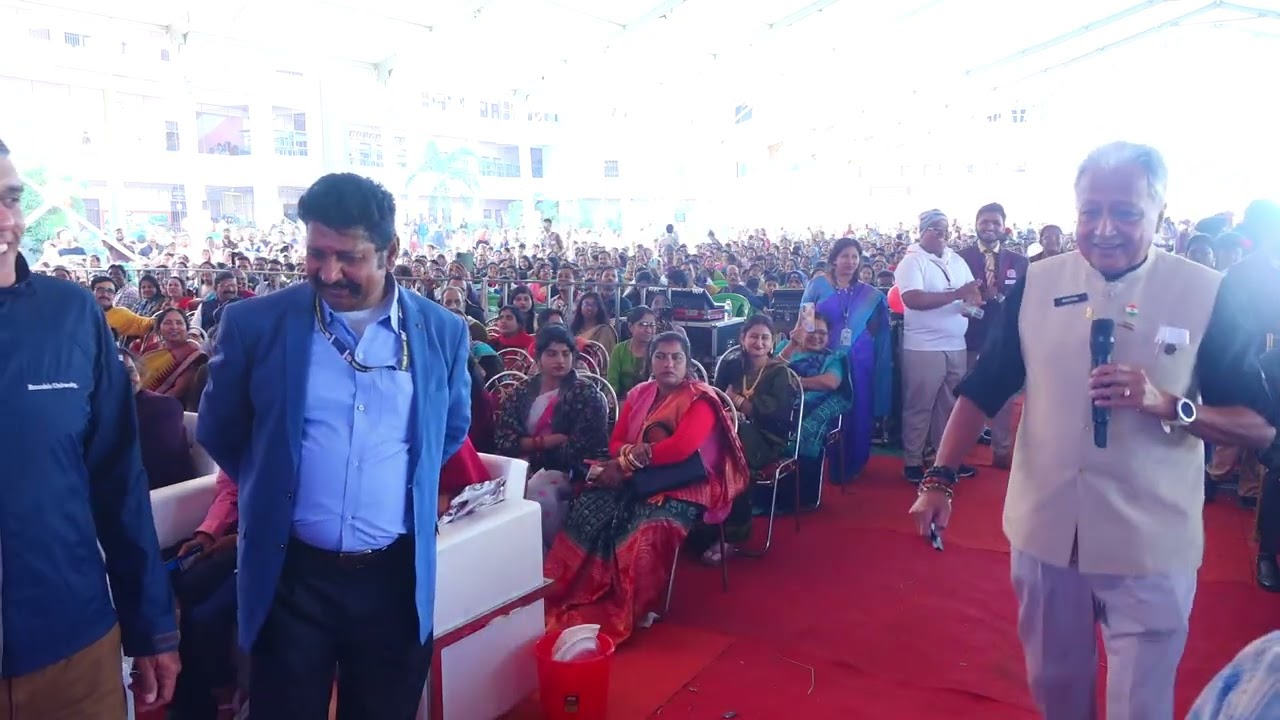Dr. Deepak Vohra's Inspiring Speech at the 11th Annual Day of Siddhi Vinayak Public School
