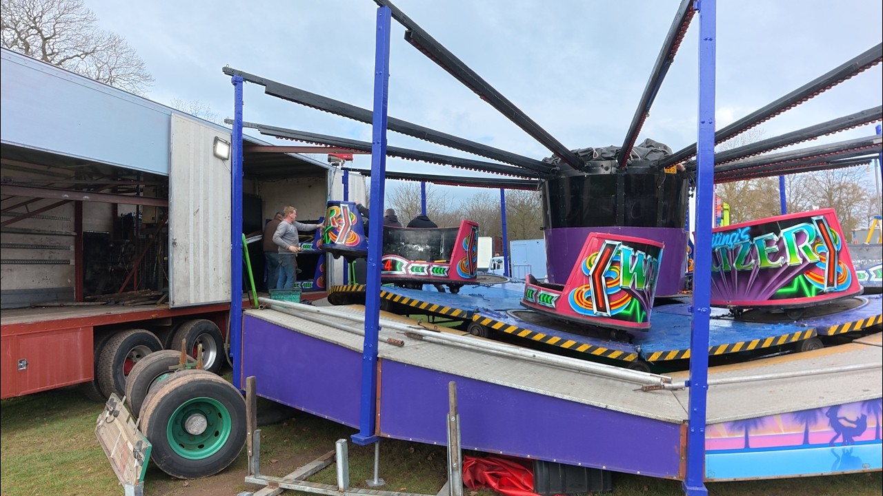 Bramcote Hills Park Easter FUNFAIR BUILD UP 2026