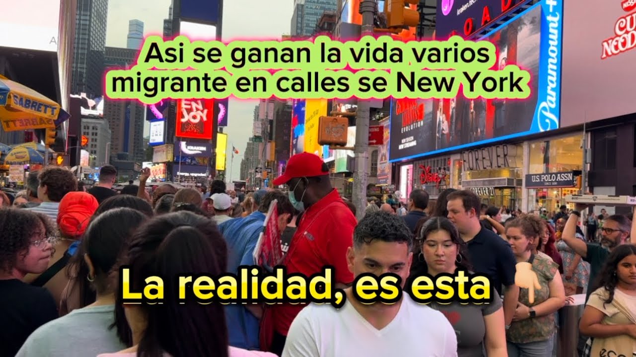 Por falta de empleo migrantes venden frutas en centro de New York, La realidad de migrar a EEUU 😨