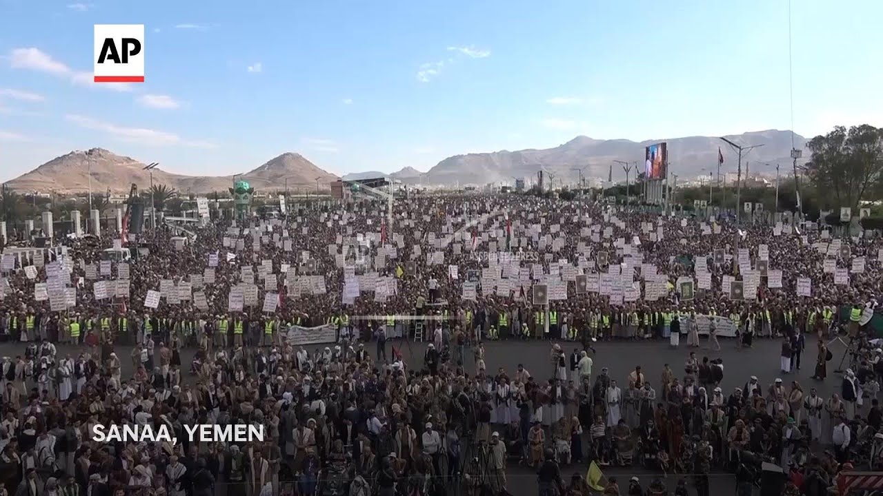 Thousands of Houthi supporters chant anti-US and anti-Israel slogans at rally in Sanaa