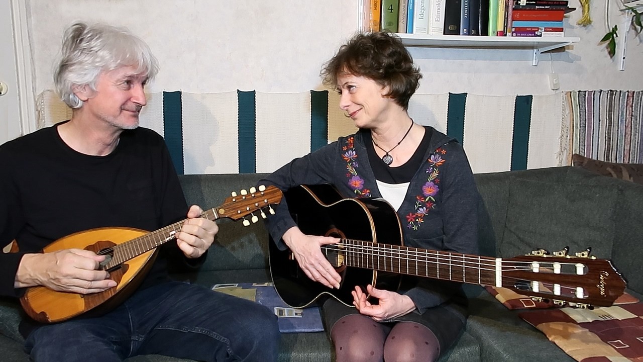 Hangraforgó #hetidal: Formáltál engem örömödre (Hajnal Anna verse)
