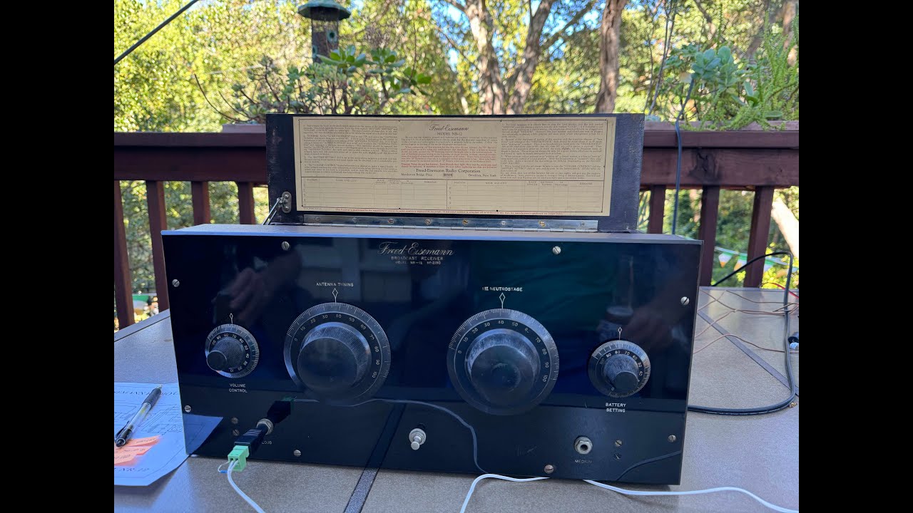 1924 Freed Eisemann NR-12 Radio Restoration and Operation.