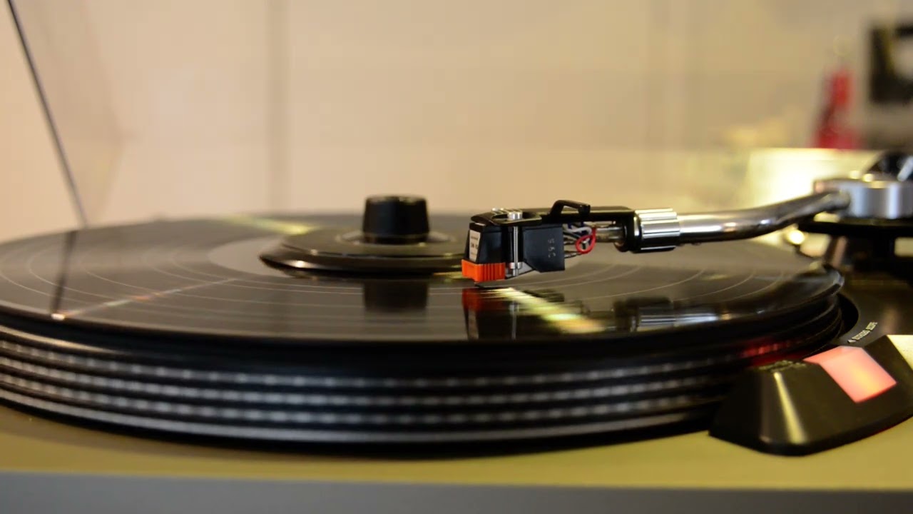 Technics SL-23 with Astatic IM-10