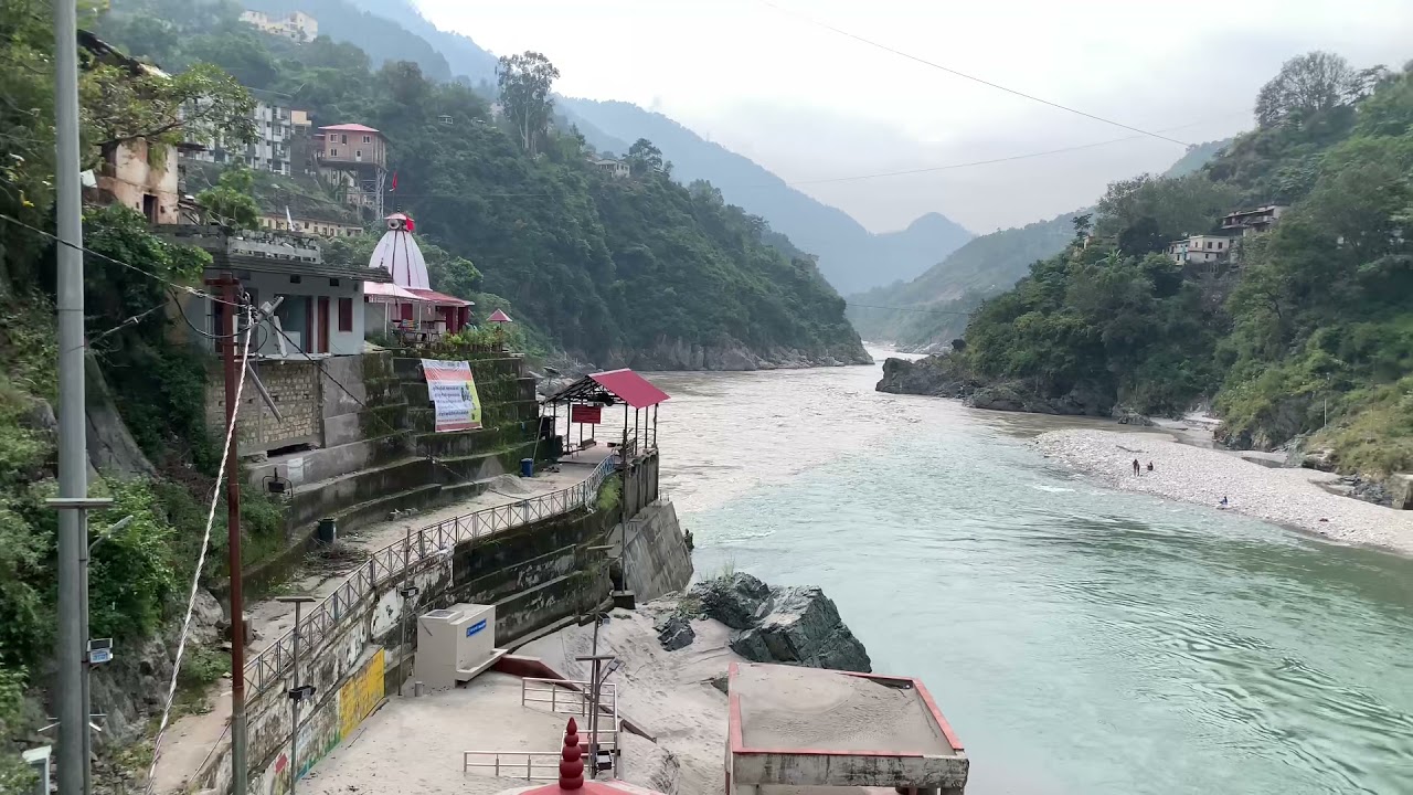 Rudra Prayag the sangam of 2 river Mandakini and Alaknanda.
