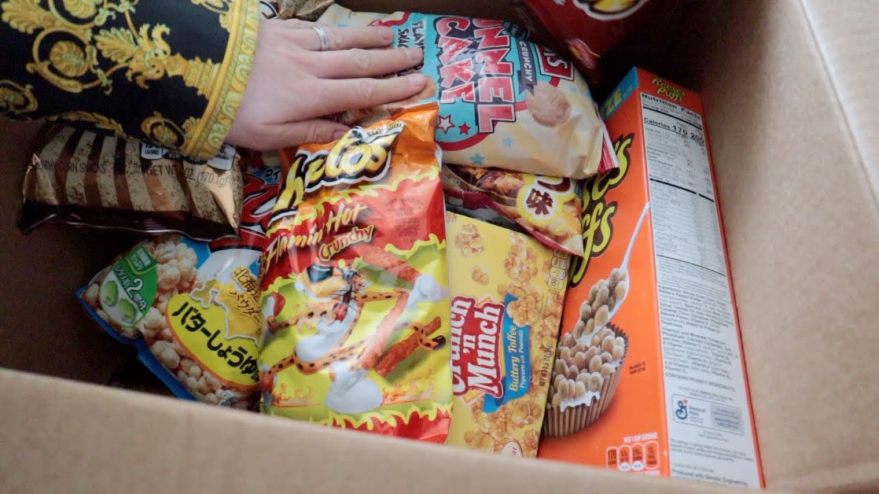 Foef bestelt heel veel Amerikaanse snacks | Vloggloss 1993