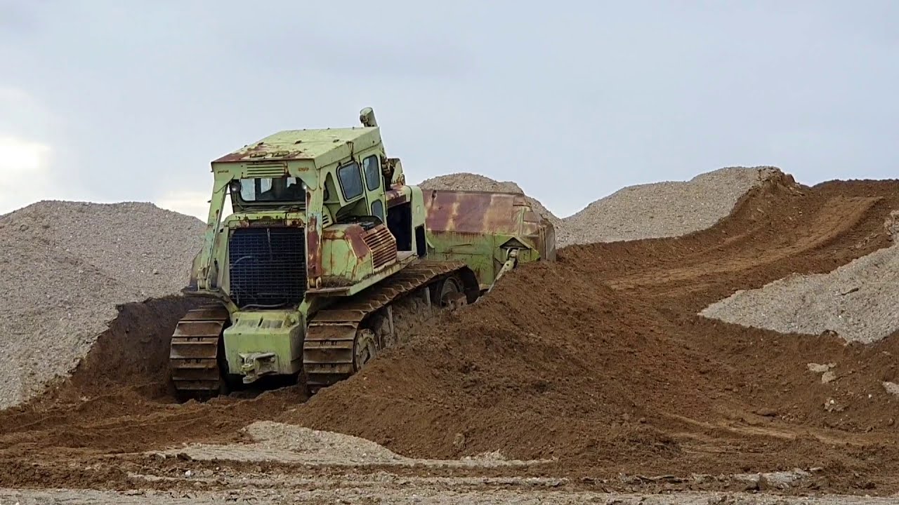 Screaming Jimmy! (TEREX 82-50 Bulldozer)
