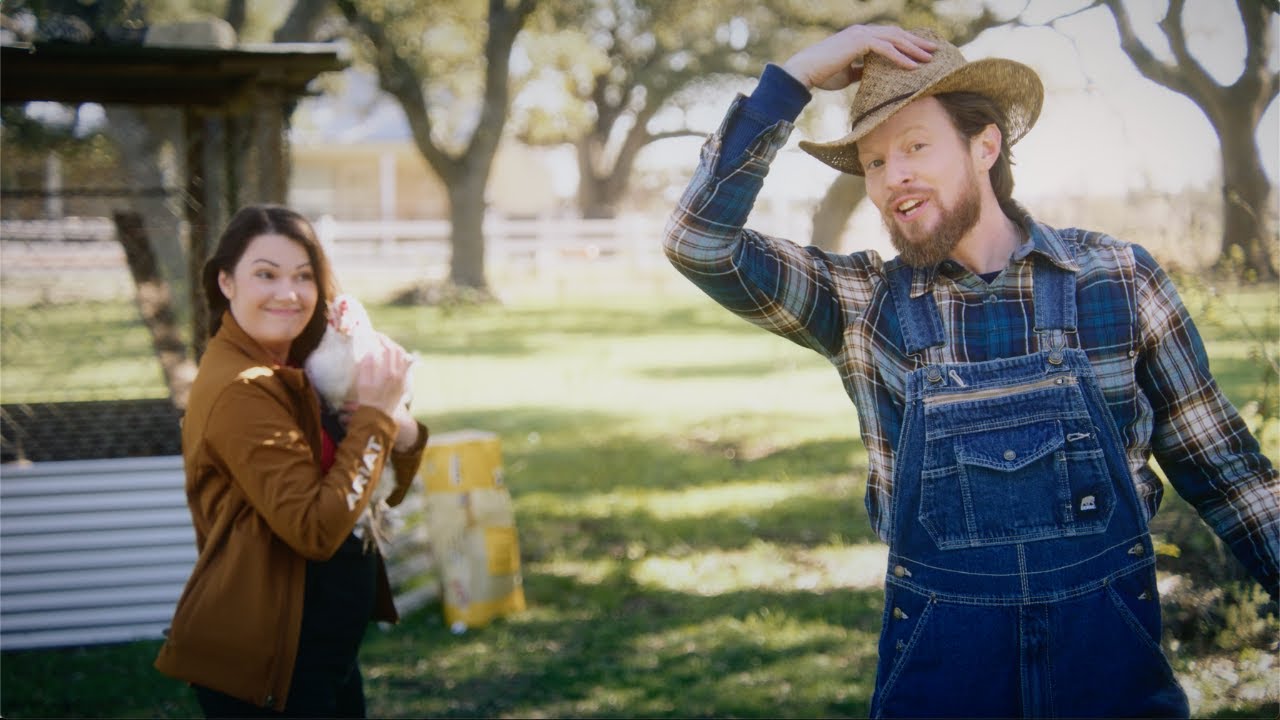 Austin Brown - Thank God She's A Country Girl (Official Music Video)