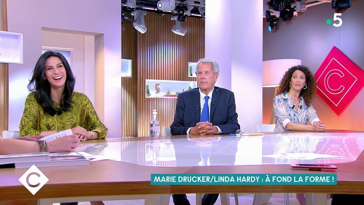 Marie Drucker, Linda Hardy et Jean-Louis Debr&eacute; - C &agrave; Vous - 23/06/2021