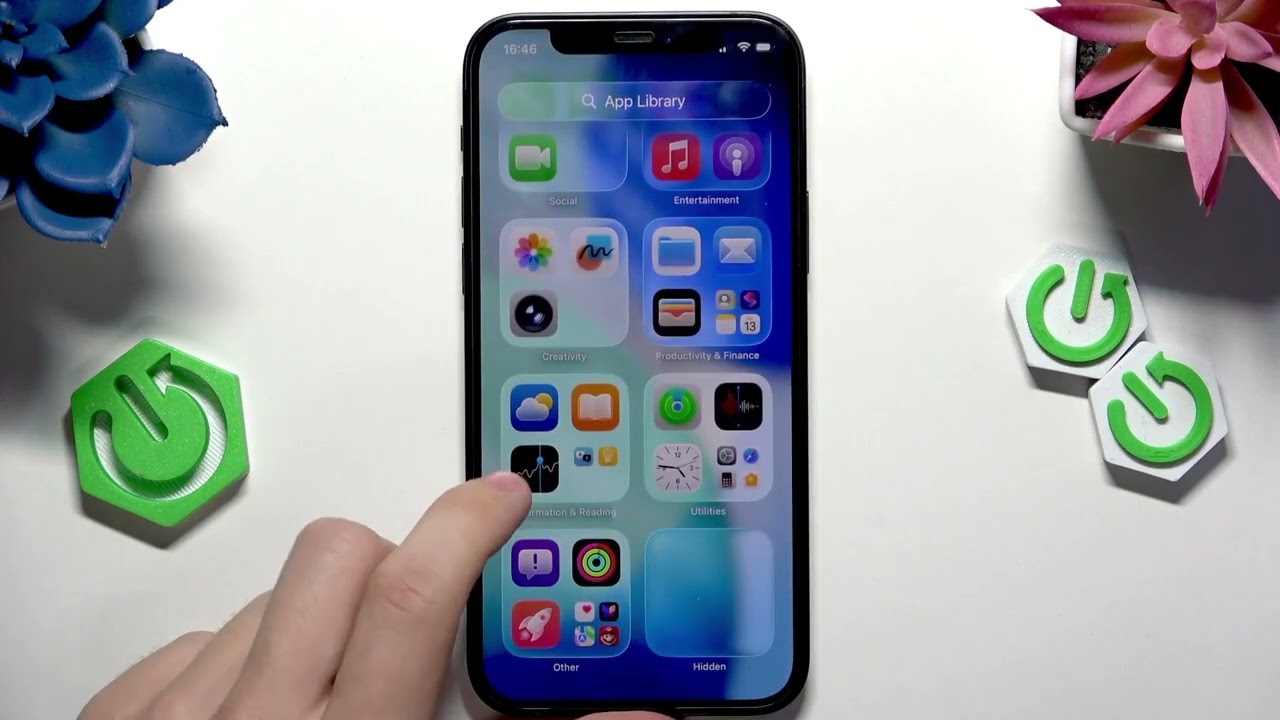 Как отобразить скрытые приложения на iPhone с iOS 26?