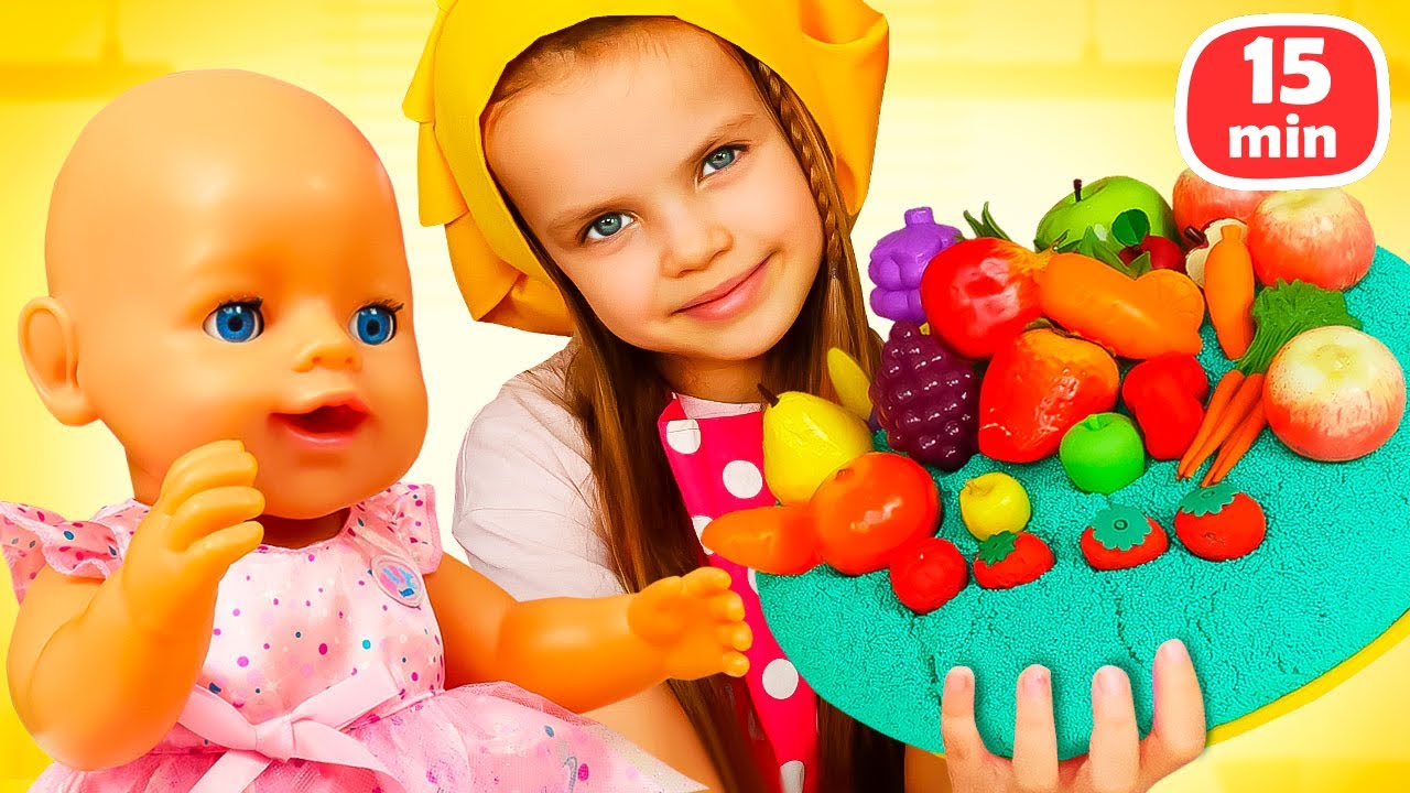 Maya doesn't have a cake for tea party with toys, so she and her mother decide to make one.