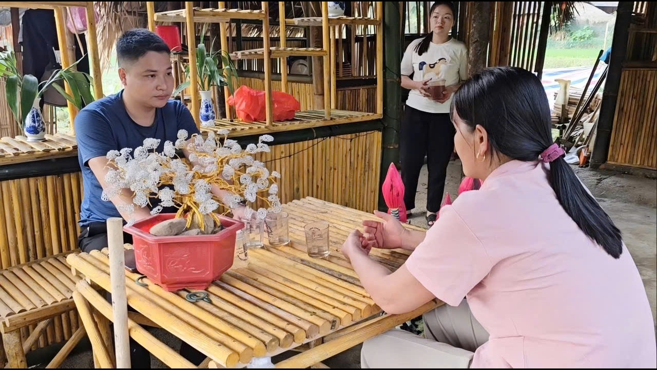 Chuc's mother always dodged the question whenever he asked about his father.
