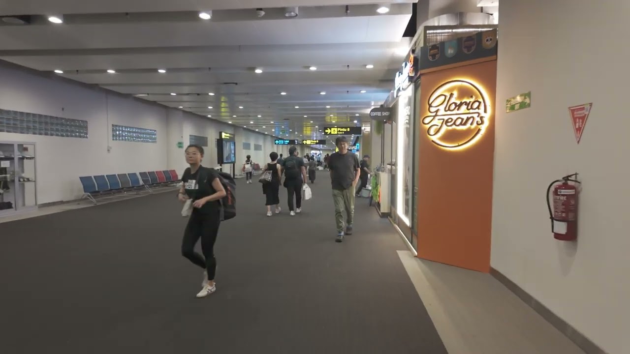 Ngurah Rai Airport Bali Indonesia - 22 Nov 2024 23:56