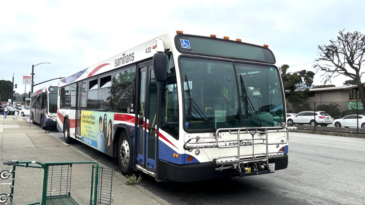 [MV Contracted Bus] San Mateo County Transit District: 2009 Gillig BRT 40’ #432 on Route 122