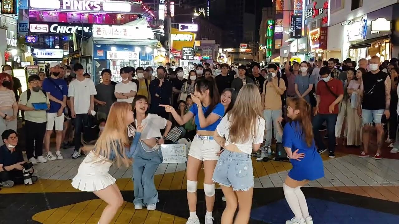 20220702 hongdae busking 홍대 미녀댄스팀 #레이디비(Lady B) 버스킹 25 - Muah! (Special Ver.) _ APRIL(에이프릴)