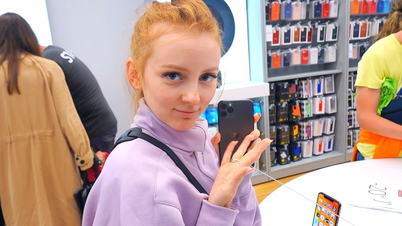 VLOG: БЕРЕМ ПЯТЬ IPHONE 11 PRO! 21.09.19