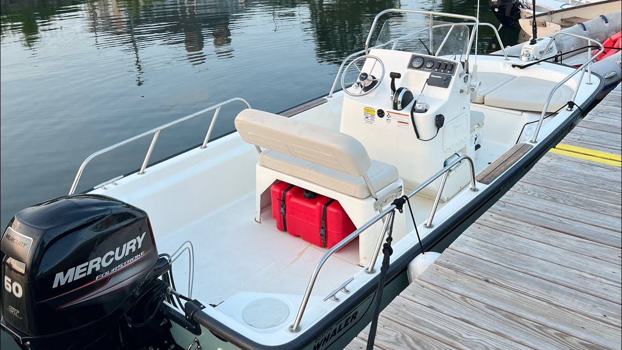 Boat Spotting in a Boston Whaler 150 Montauk!