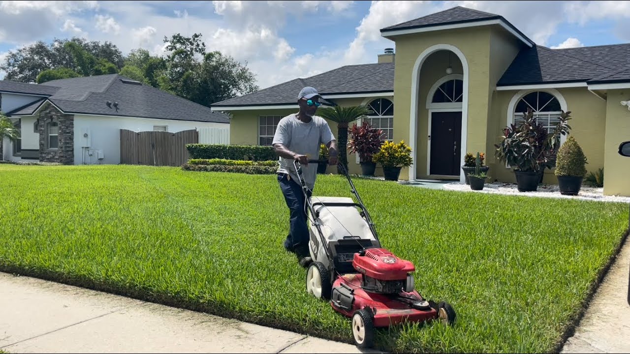 Back At It Again |Front Lawn Mowing