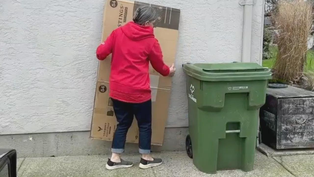 Sie rettet einen Karton aus dem Müll – und zaubert daraus ein geniales Flur-Upgrade!