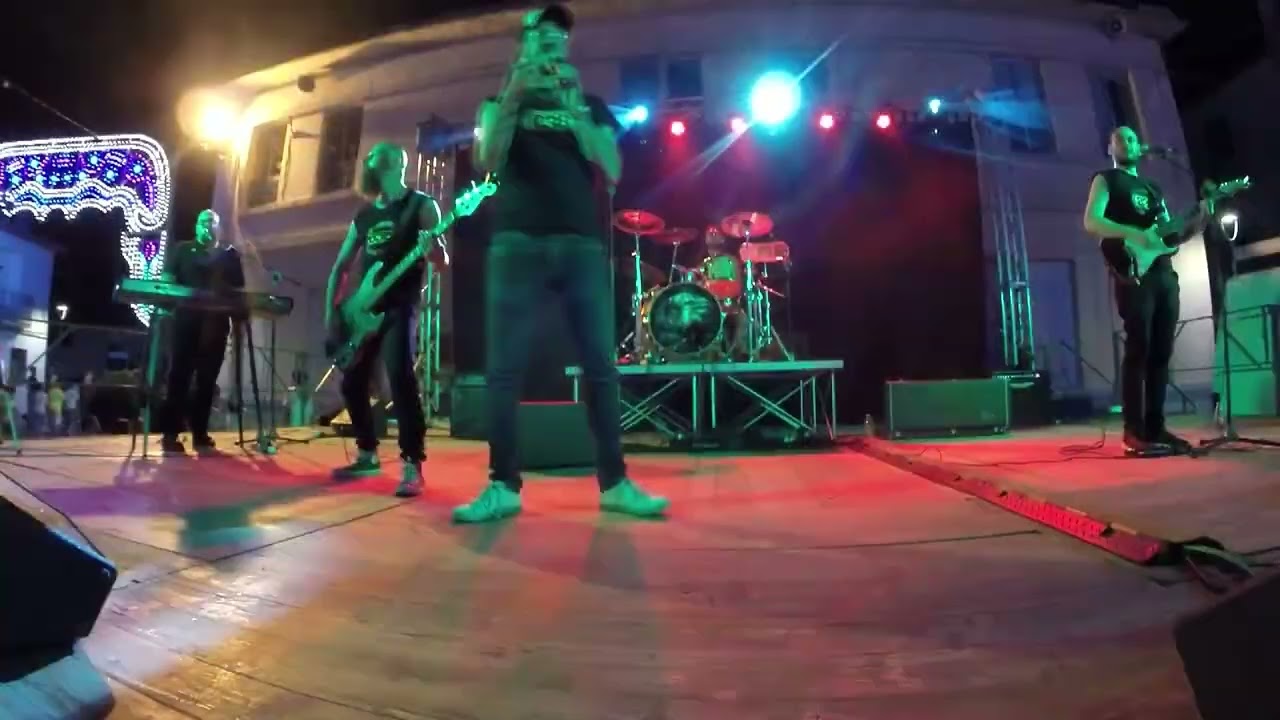 838 - Sei un mito - (883 Tribute Band)