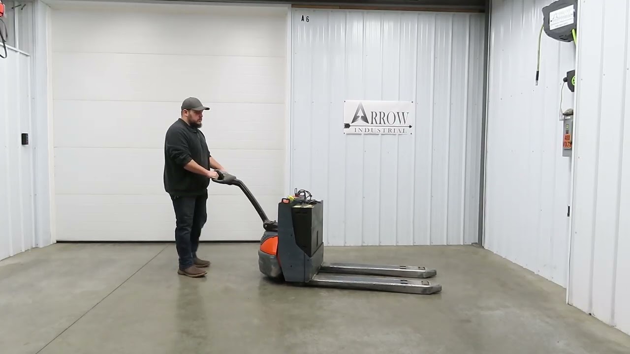 Toyota 8HBW23 Electric Walkie Pallet Jack 4500 lb 45