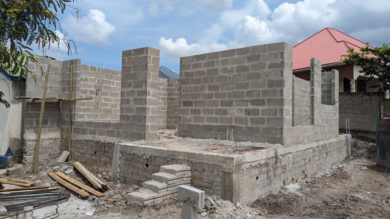HIZI NDIO NYUMBA ZA KUJENGA SASA GHARAMA NDOGO LAKINI INAELEWEKA INA ROOMS 3 KILA CHUMBA KINA CHOO