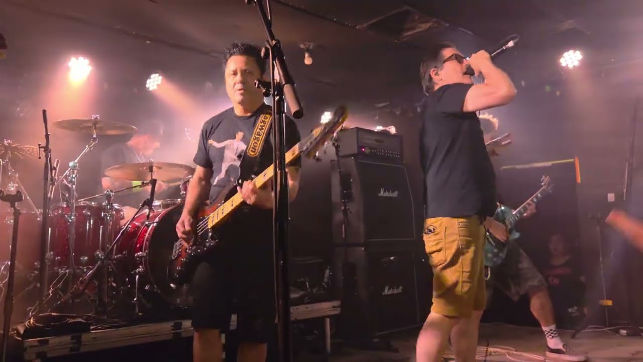 Lagwagon - Violins - Live at San Fran Wellington NZ - 9/2/2026