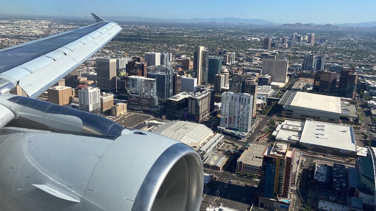 American Airlines Airbus A319-100 landing at Phoenix (PHX)