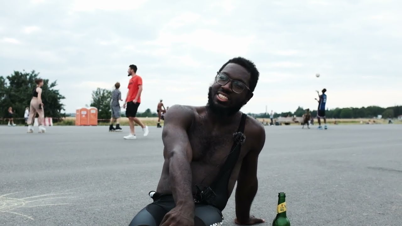 Follow Frances || About Berlin - Montreal Bike Messenger