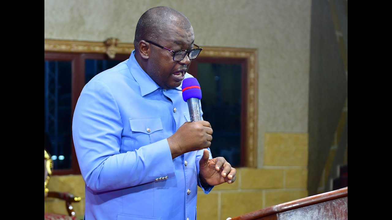 JE SUIS CHRETIEN, JE DOIS TRIOMPHER DU MONDE / REV. PAUL NDEMBO -  vendredi 06 mai 2022.