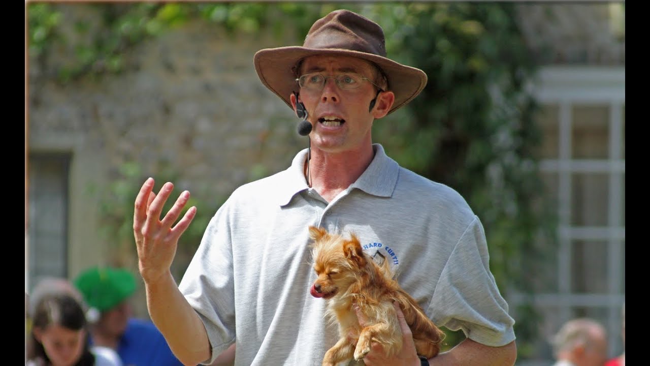 Richard Curtis K9 freestyle dancing dogs Beautiful Betty
