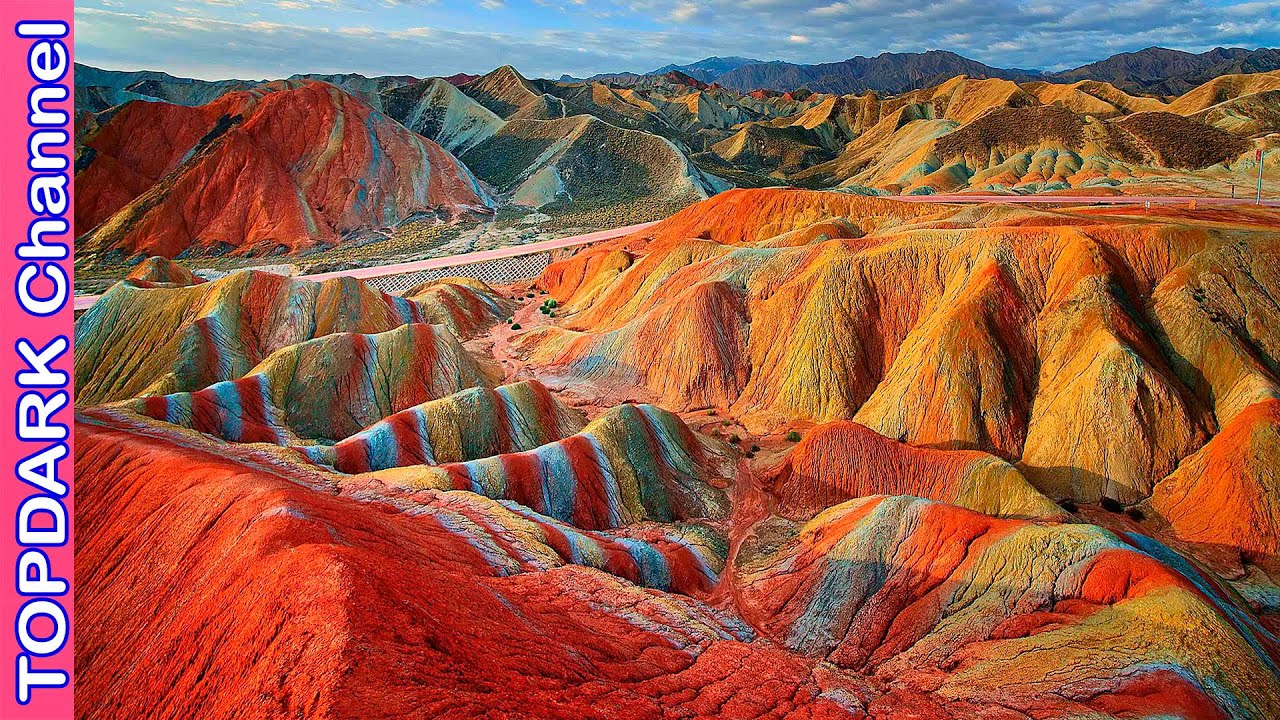 10 Cerros y Montañas de Colores en el mundo