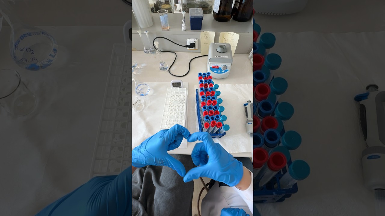 only otomatik pipet 💅🏽 #msc #master #laboratory #yukseklisans #love