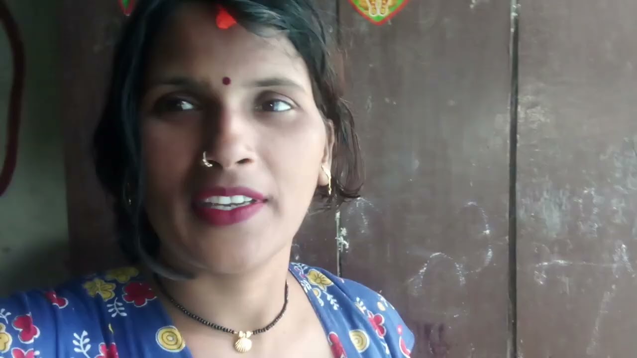 मेरे पड़ोस में देखिए मुझे क्या कर रहे हो 😭😭🙏👈