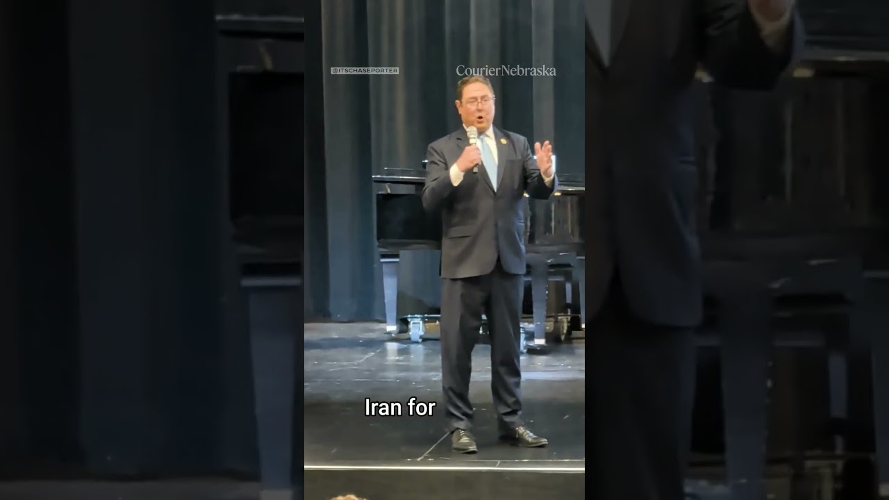 Nebraska Rep. Mike Flood (R) defends AIPAC support and Israel at Bellevue townhall