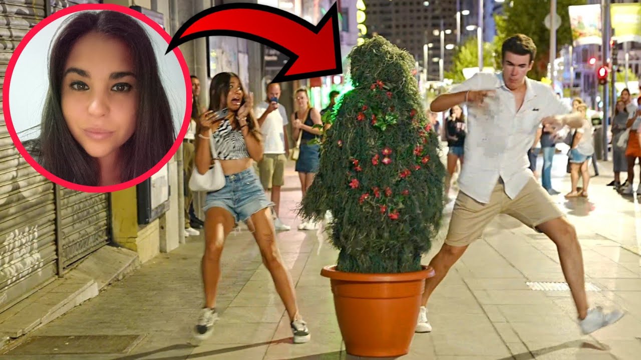 Bushman Prank: Beautiful Woman Scaring People in Madrid