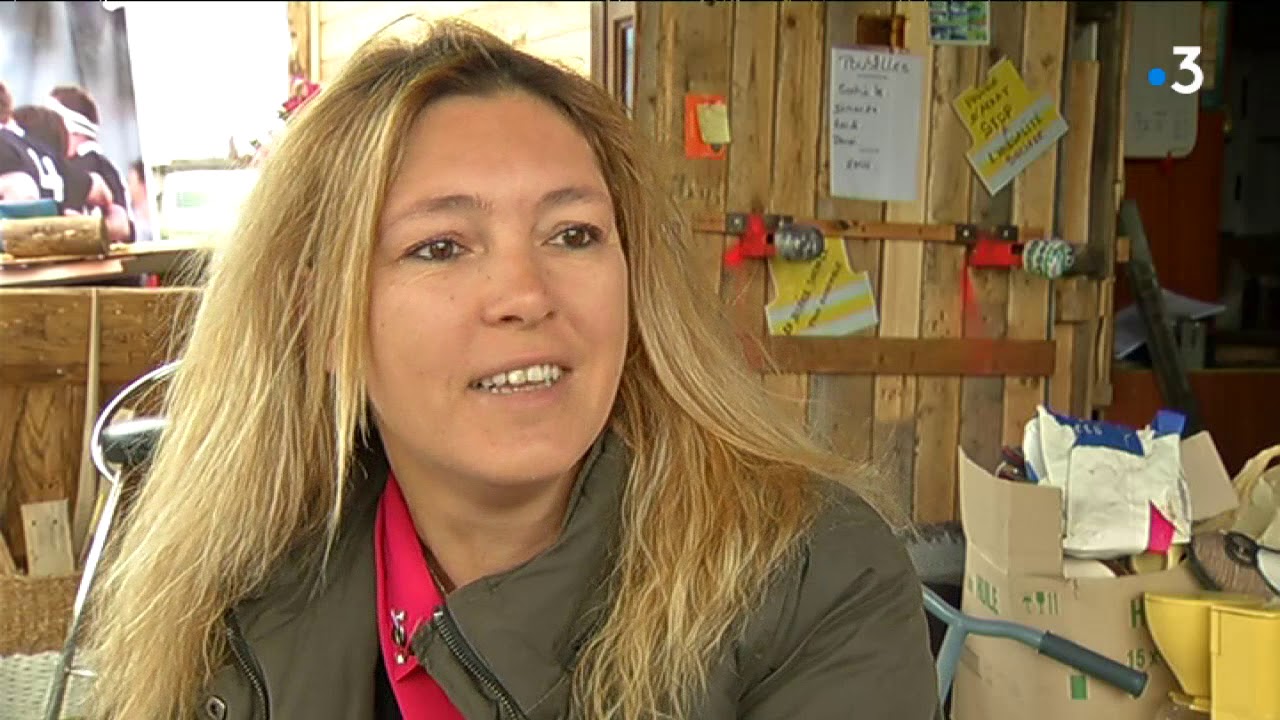 Ecoutez Stéphanie , gilet jaune, avant les annonces d'Emmanuel Macron