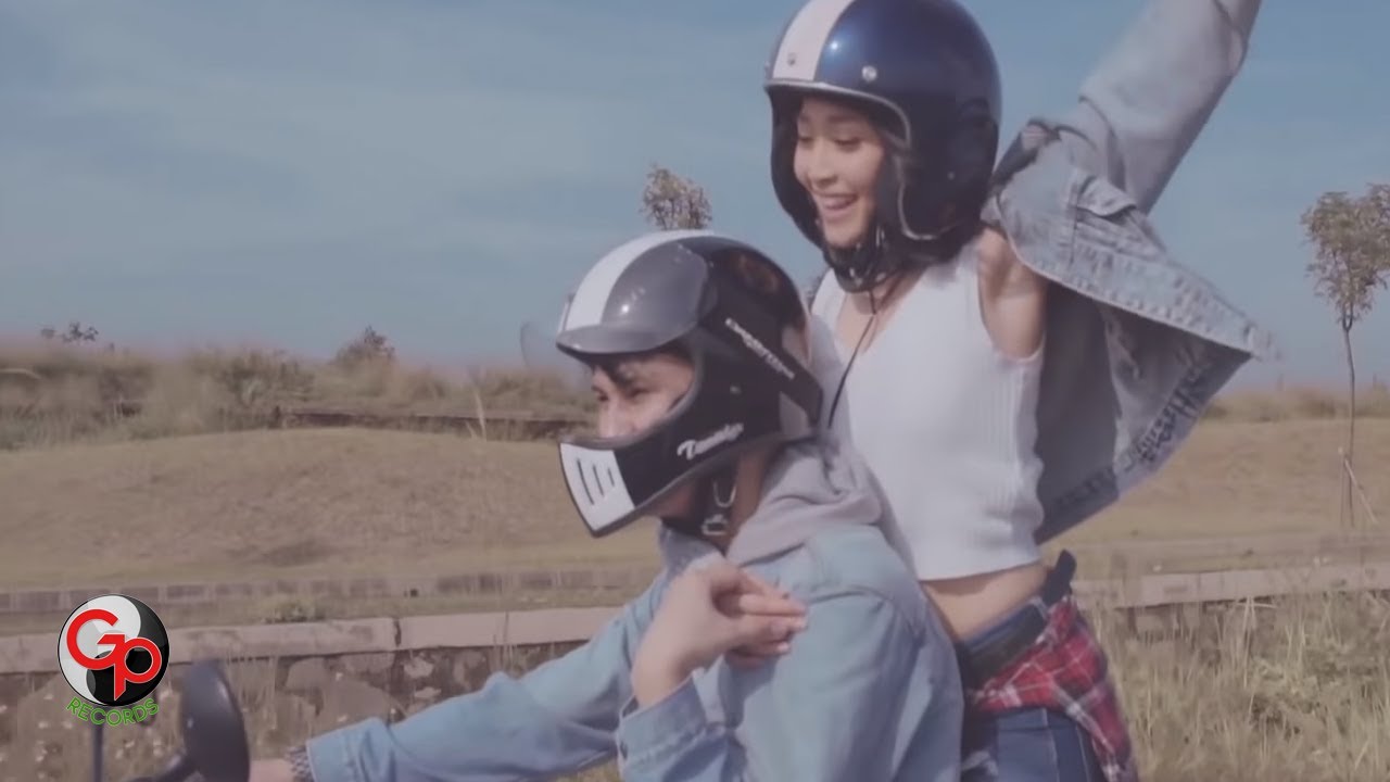 Soundwave - Kisah Kita (Official Music Video)