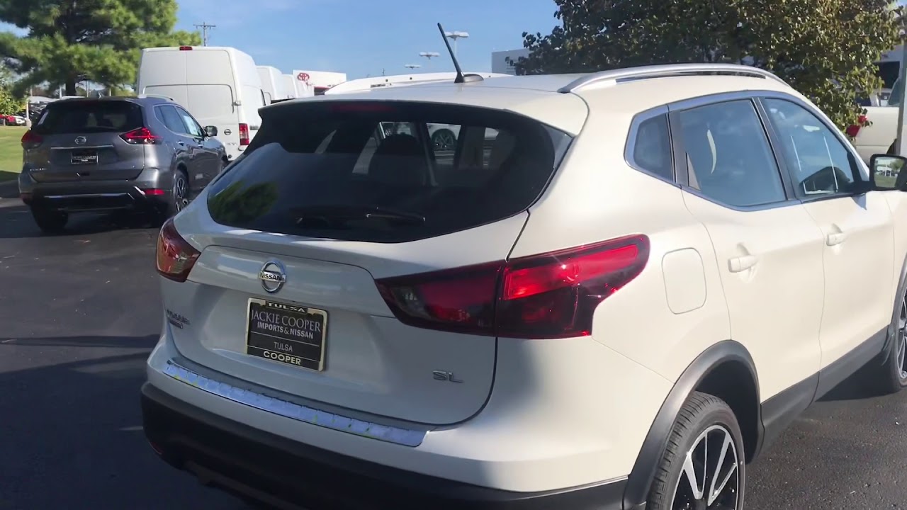 2018 Nissan Rogue Sport SL walk around / tour