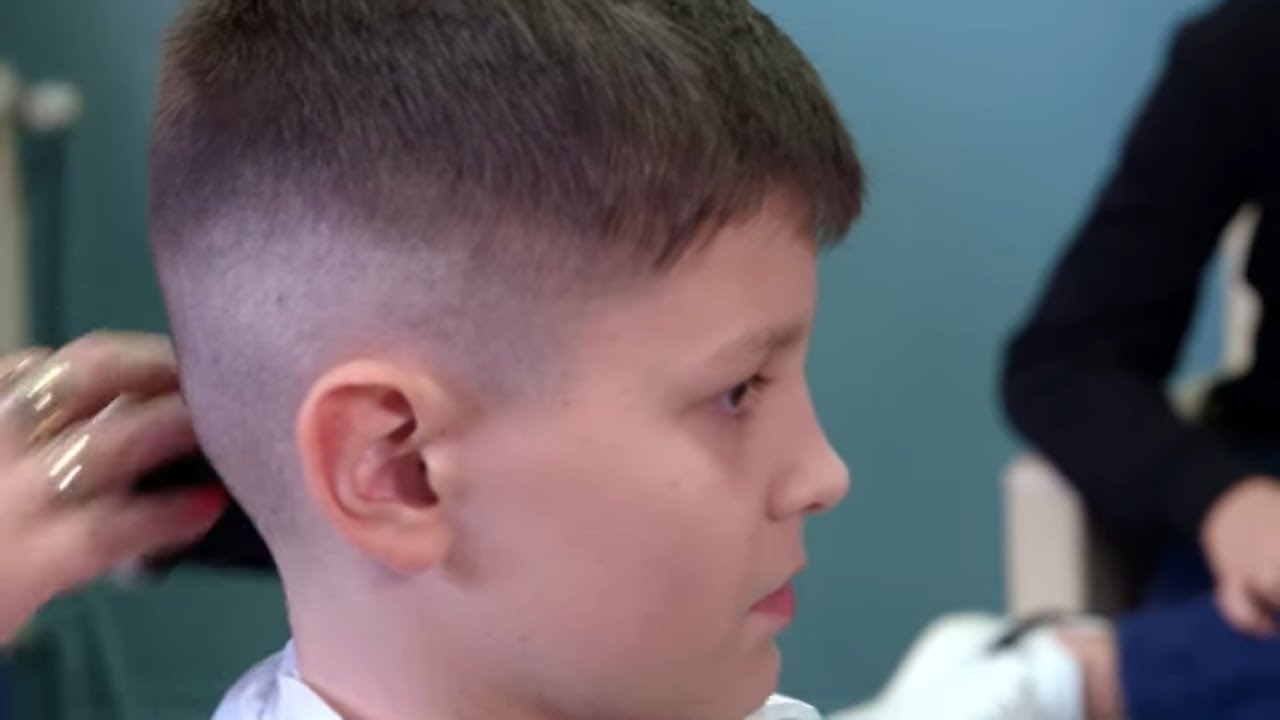 Do tej fryzury potrzebne były aż dwie osoby! [Ostre cięcie]