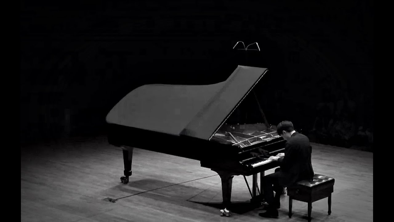 Yekwon Sunwoo : R. Schumann Fantasie in C Major, Op.17